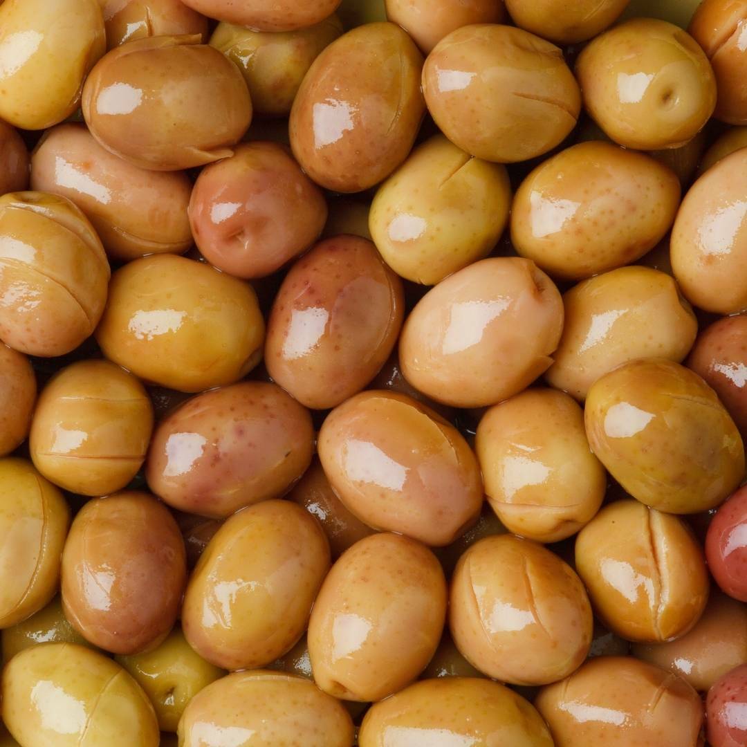 Çizik Yeşil Zeytin Çekirdekli 2 çekirdekli çizik yeşil zeytin