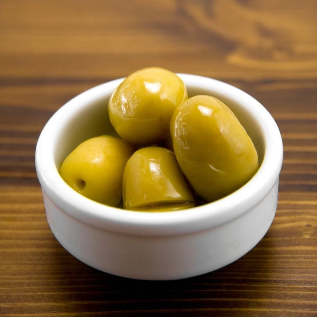 Çizik Yeşil Zeytin Çekirdekli 1 çizik yeşil zeytin